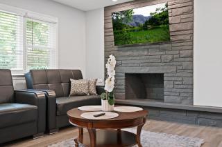 Exceptional Willowbrook Retreat - 7