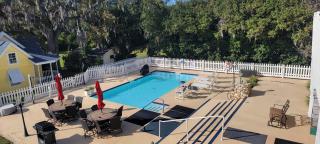 Shamrock Thistle & Crown B&B - 7