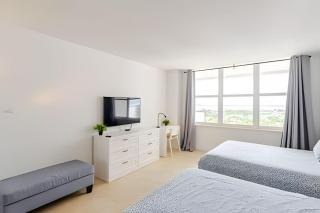 Pavilion -Amazing bay sunset-Miami Beach - 6