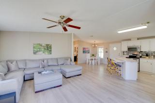 Sebastien Cottage with Screened Porch, 5 Mi to Beach - 7