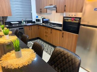 Duplex chic et lumineux avec piscine proche centre - 9