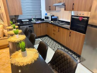 Duplex chic et lumineux avec piscine proche centre - 8