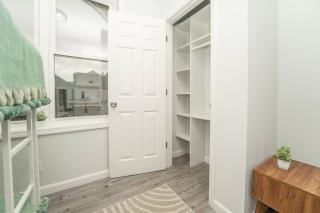 Newly Remodeled 3BR Retreat Near Downtown - 2