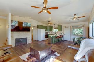 Luxe Cabin with Game Room Near Zion Natl Park! - 0