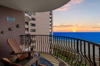 Palms Resort 905- Oceanfront - 0