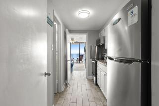 Palms Resort 905- Oceanfront - 1