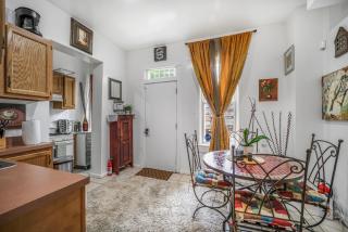 Stylish Redbrick 1BR in Heart of DC Unit A - 2