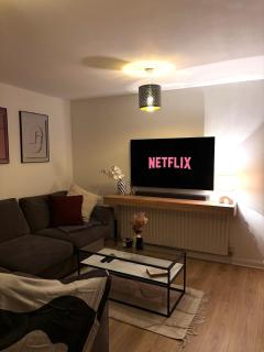 Modern 2-Bed Ground Flat Near Clapham Junction - 7