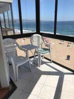 Departamento Frente al Mar, sobre Playa, Central - El Cerrillo - 8