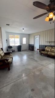 Country Retreat in Neodesha KS - 6