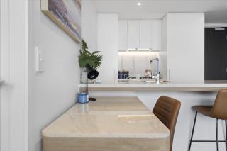 Stylish 1-Bed Apartment in Fortitude Valley - 2