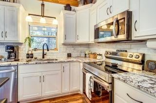 Ellijay Home 4 Mi to Dtwn Hot Tub and Resort Perks! - 3