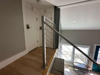 6-bedroom property split between a tiny home and - 6