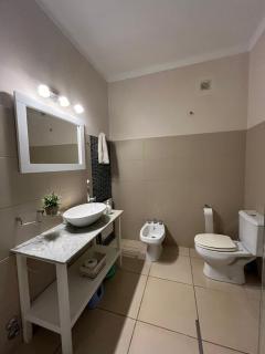 Chalet en zona Güemes-SOLO FAMILIAS - 1