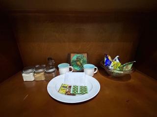 Cosy on the Avenue, POS - 1