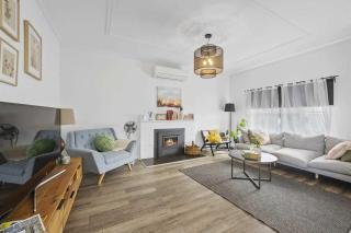 Eureka We struck a golden home - 9