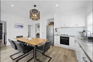 Eureka We struck a golden home - 5