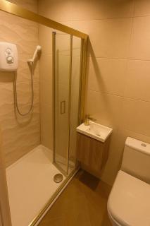 Harrow Delux Studios near Central London - 3