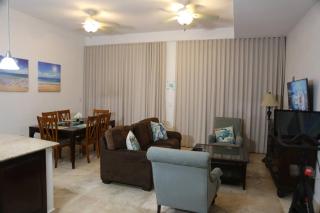 Ocean Bliss: Balcony & Pools & Peloton Bike! - 1