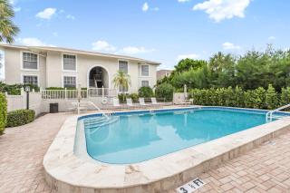 Luxury Beachfront Retreat on Longboat Key - Longboat Key - 5