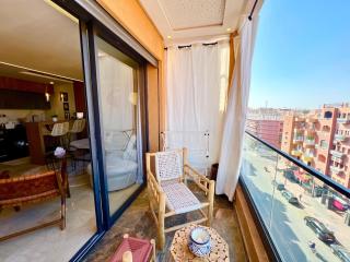 Modern Gueliz Suite - Balcony Views - 1