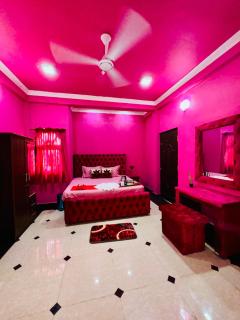 White Palace airport hotel - 4