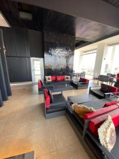 Downtown luxury apartment - 9