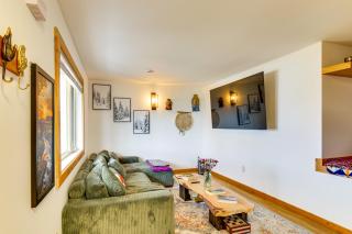 12 Mi to Bozeman Pet-Friendly Gem with Sauna and Yard - 5