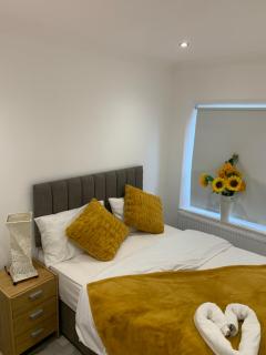 Cosy Home Cardiff - 3