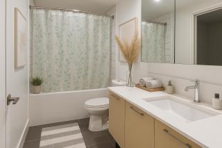 Urban Two-Bedroom Apartment with Prime Downtown Location - 1