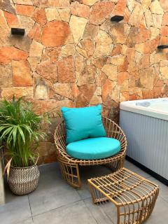 Modern House with Jacuzzi & Grill 3BR - 1