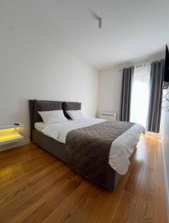 Argentum Central Point 1BR - 1