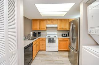 Ocean Village Club P28 - 1