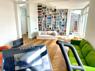 Stylish Designer Rooftop Loft 3 bedrooms 2 bathrooms Finnish Sauna Grand View - 8