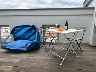 Stylish Designer Rooftop Loft 3 bedrooms 2 bathrooms Finnish Sauna Grand View - 4