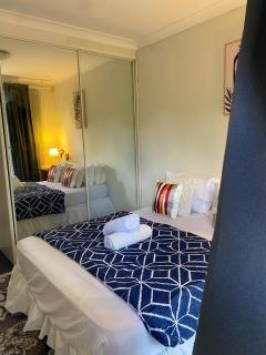 Near Train Cafe-Quiet and Cozy - 7