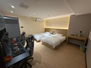 Hulk Esports Cinema Hotel Guiyang Fountain Pool Branch - 3