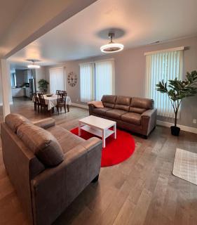 Cozy and stylish 3BR house - 0