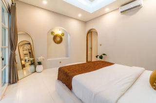 Luxe Private Room 1 at Villa Ahana By Orivista - 6