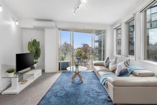 Complete Host Brooklands Apartments - 0