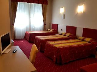 Hotel Ristorante al Giardinetto - Colle Umberto - 9