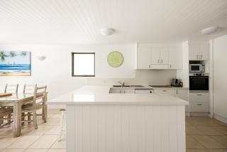 Tea Trees 5 Coastal Calm near Hastings St - 7