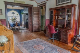 PB Larkin Victorian Mansion - 2