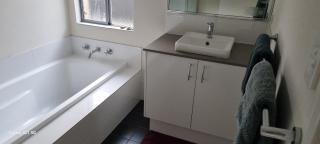 Modern Comfort - Baldivis - 8