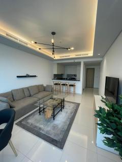 Burj Khalifa & Ocean Views All in One Modern Place - 5