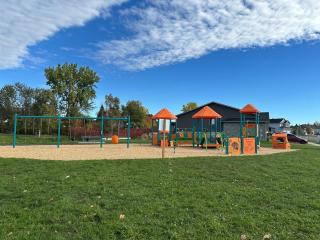 Neighbourhood Gem near Downtown Cornwall & St Lawrence River - 4