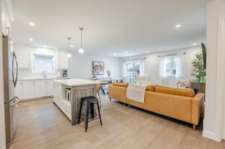 Neighbourhood Gem near Downtown Cornwall & St Lawrence River - 2