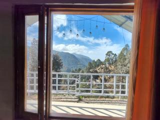 HimWanderer Camps & Cottages Pangot - 9