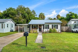 702 Young Street - 0