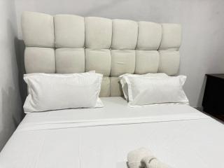 KK Homes -1BR Penthouse - 6